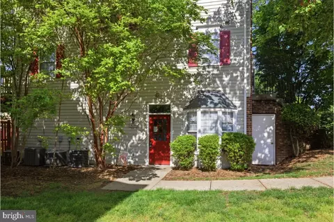 2054 Pawlet Dr #34C, Crofton, MD 21114