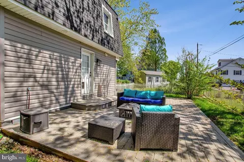 Exterior - 4912 Mariners Dr, Shady Side, MD 20764 photo 4 of 11