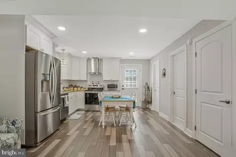 Entry Way - 4912 Mariners Dr, Shady Side, MD 20764 photo 1 of 1