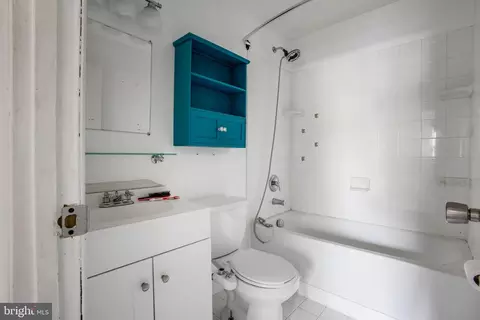 Bath - 1073 Kings Rd, Pasadena, MD 21122 photo 1 of 1