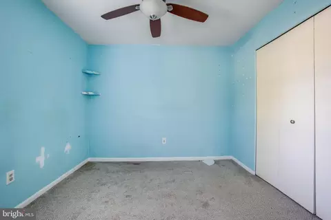 Bedroom - 1073 Kings Rd, Pasadena, MD 21122 photo 2 of 8