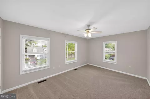 Bedroom - 1604 Oriole Rd, Edgewater, MD 21037 photo 2 of 4