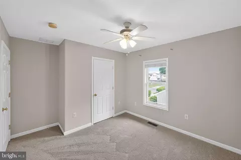 Bedroom - 1604 Oriole Rd, Edgewater, MD 21037 photo 4 of 4