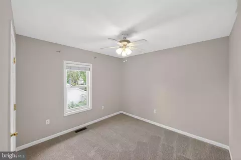 Bedroom - 1604 Oriole Rd, Edgewater, MD 21037 photo 1 of 4
