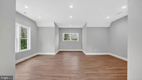 Bedroom - 2001 Poplar Ridge Rd, Pasadena, MD 21122 photo 2 of 4