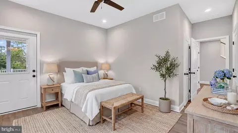 Bedroom - 2001 Poplar Ridge Rd, Pasadena, MD 21122 photo 1 of 4