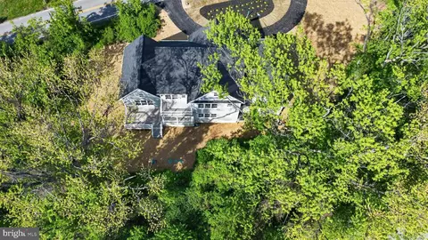 View/Area - 2001 Poplar Ridge Rd, Pasadena, MD 21122 photo 4 of 10