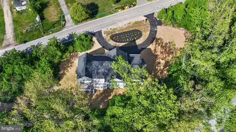 View/Area - 2001 Poplar Ridge Rd, Pasadena, MD 21122 photo 5 of 10