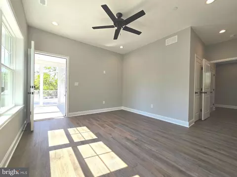 Living - 2001 Poplar Ridge Rd, Pasadena, MD 21122 photo 4 of 4