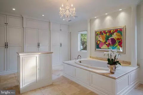 Bath - 8 Spa View Cir, Annapolis, MD 21401 photo 3 of 5