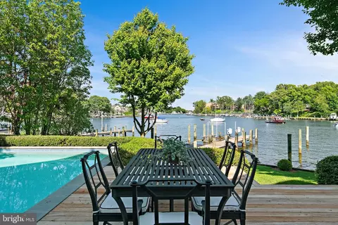 Exterior - 8 Spa View Cir, Annapolis, MD 21401 photo 3 of 8