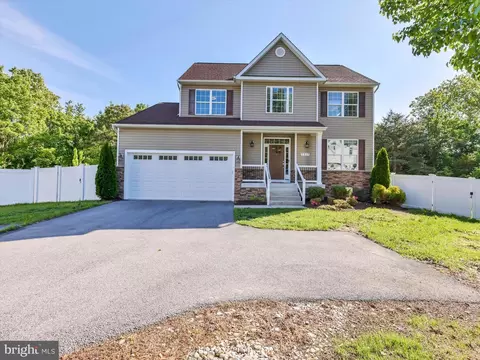 1215 Scattered Pines Ct, Severn, MD 21144