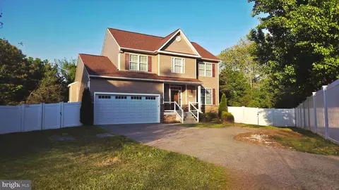 1215 Scattered Pines Ct, Severn, MD 21144