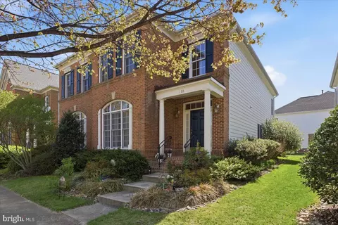 712 Coybay Dr, Annapolis, MD 21401