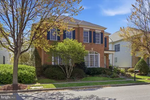 712 Coybay Dr, Annapolis, MD 21401