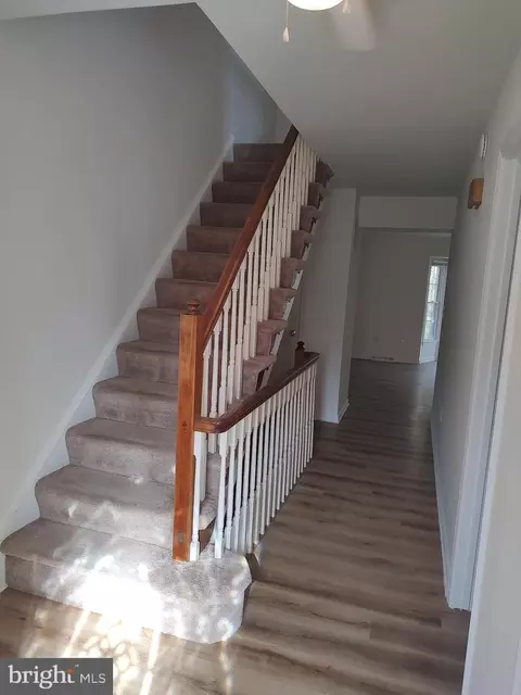 Entry Way - 1256 Masters, Arnold, MD 21012 photo 2 of 5