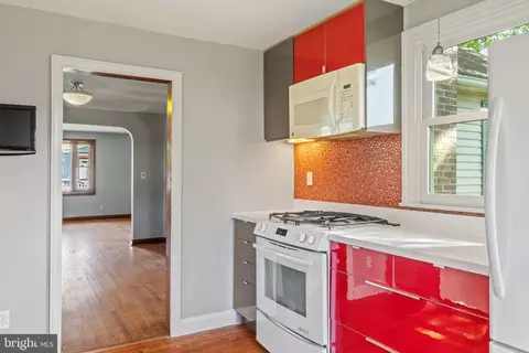 Kitchen - 312 Townsend Ave, Baltimore, MD 21225 photo 2 of 3