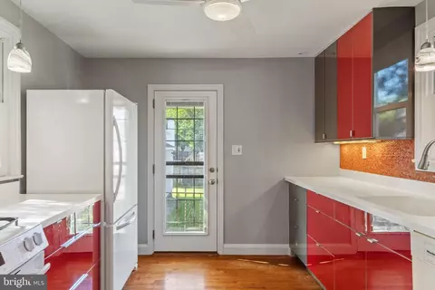 Kitchen - 312 Townsend Ave, Baltimore, MD 21225 photo 1 of 3
