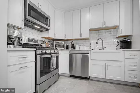 Kitchen - 2607 Compass Dr, Annapolis, MD 21401 photo 3 of 5