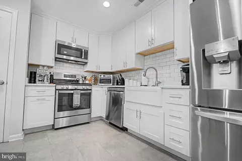 Kitchen - 2607 Compass Dr, Annapolis, MD 21401 photo 4 of 5