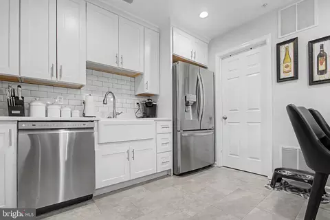Kitchen - 2607 Compass Dr, Annapolis, MD 21401 photo 5 of 5