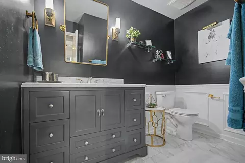Bath - 2607 Compass Dr, Annapolis, MD 21401 photo 1 of 6