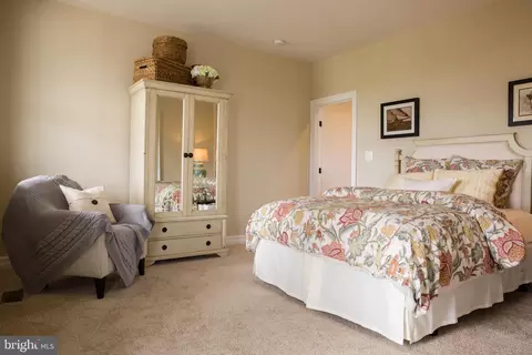 8046 Forest Glen Dr, Pasadena, MD 21122 photo 30