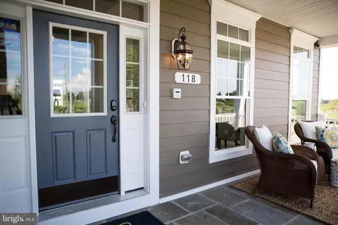 8046 Forest Glen Dr, Pasadena, MD 21122 photo 5