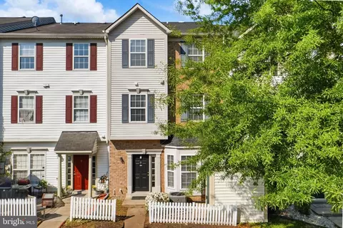2002 Bell Point Ct, Odenton, MD 21113