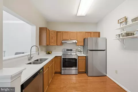 Kitchen - 2002 Bell Point Ct, Odenton, MD 21113 photo 2 of 3