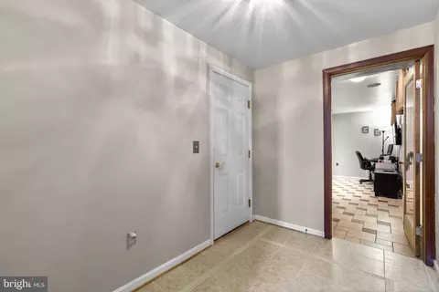 Entry Way - 8057 Mayer Ave, Pasadena, MD 21122 photo 2 of 3