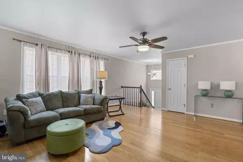 Entry Way - 8057 Mayer Ave, Pasadena, MD 21122 photo 1 of 3