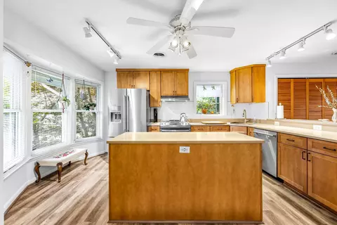 Kitchen - 1786 Chesapeake Pl, Pasadena, MD 21122 photo 2 of 4