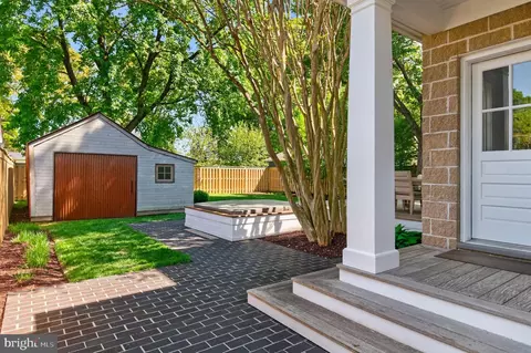 Exterior - 103 Mckendree Ave, Annapolis, MD 21401 photo 4 of 16