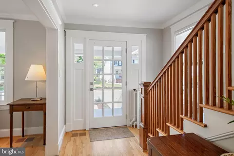 Entry Way - 103 Mckendree Ave, Annapolis, MD 21401 photo 2 of 6