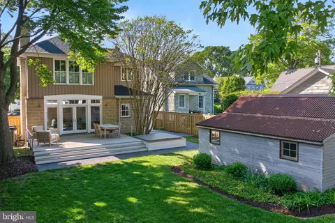 Exterior - 103 Mckendree Ave, Annapolis, MD 21401 photo 7 of 16
