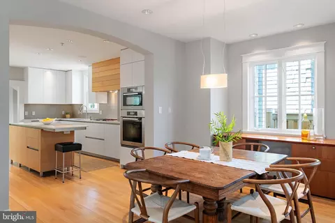 Dining - 103 Mckendree Ave, Annapolis, MD 21401 photo 1 of 3