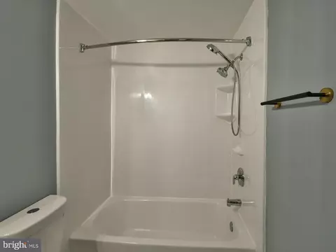 Bath - 8139 Windmill Ct, Severn, MD 21144 photo 3 of 6