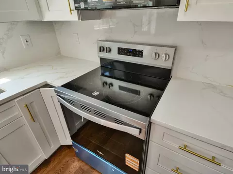 Kitchen - 8139 Windmill Ct, Severn, MD 21144 photo 8 of 8