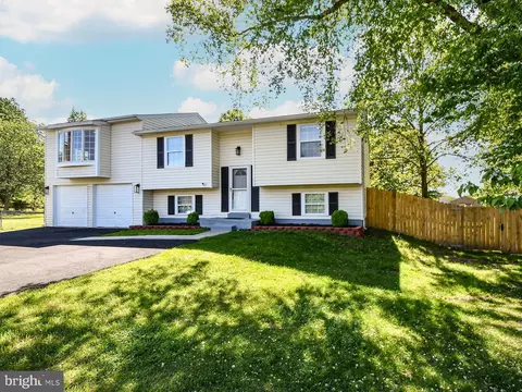 Exterior - 8139 Windmill Ct, Severn, MD 21144 photo 3 of 15