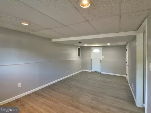 Living - 8139 Windmill Ct, Severn, MD 21144 photo 4 of 4