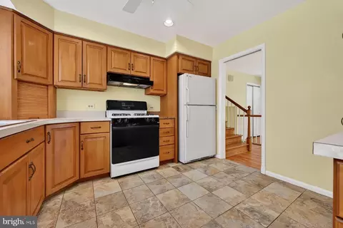 Entry Way - 103 Wainwright Dr, Annapolis, MD 21401 photo 2 of 2