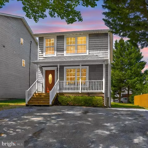 806 Selby Blvd, Edgewater, MD 21037