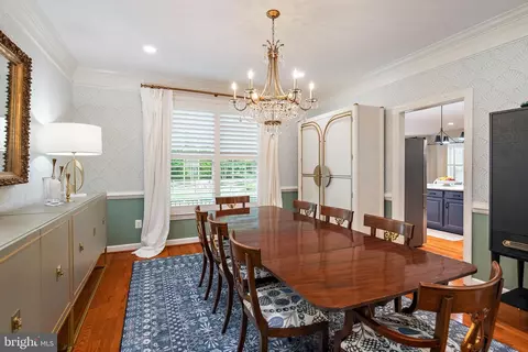 Dining - 732 Pearson Point Pl, Annapolis, MD 21401 photo 3 of 4