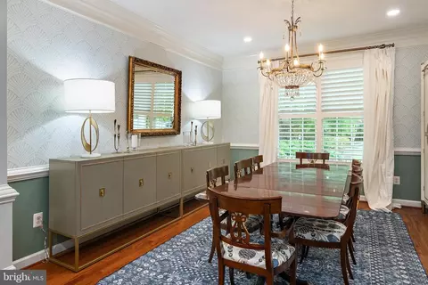 Dining - 732 Pearson Point Pl, Annapolis, MD 21401 photo 1 of 4