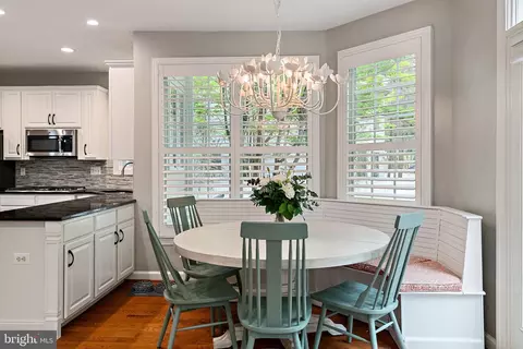 Dining - 732 Pearson Point Pl, Annapolis, MD 21401 photo 4 of 4