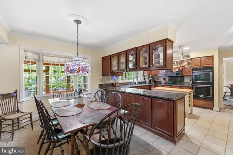 Kitchen - 1812 Crosspointe Dr, Annapolis, MD 21401 photo 4 of 4