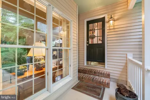 Exterior - 1812 Crosspointe Dr, Annapolis, MD 21401 photo 4 of 7
