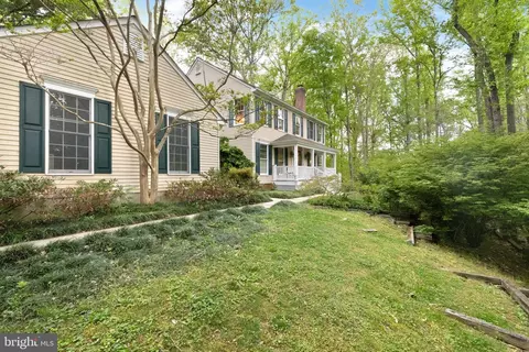 Exterior - 1812 Crosspointe Dr, Annapolis, MD 21401 photo 3 of 7