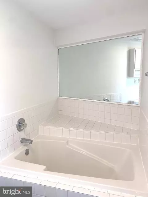Bath - 3436 Littleleaf Pl, Laurel, MD 20724 photo 2 of 2